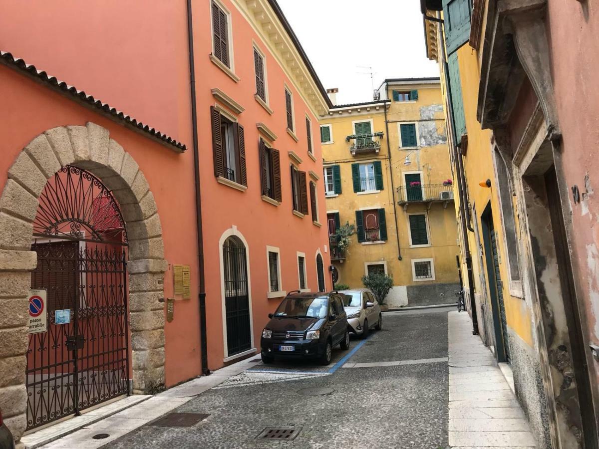 Verona'S Central Apartment Behind The Arena Luaran gambar